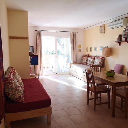 דירות אס פוחולס Casa Amarilla מראה חיצוני תמונה
