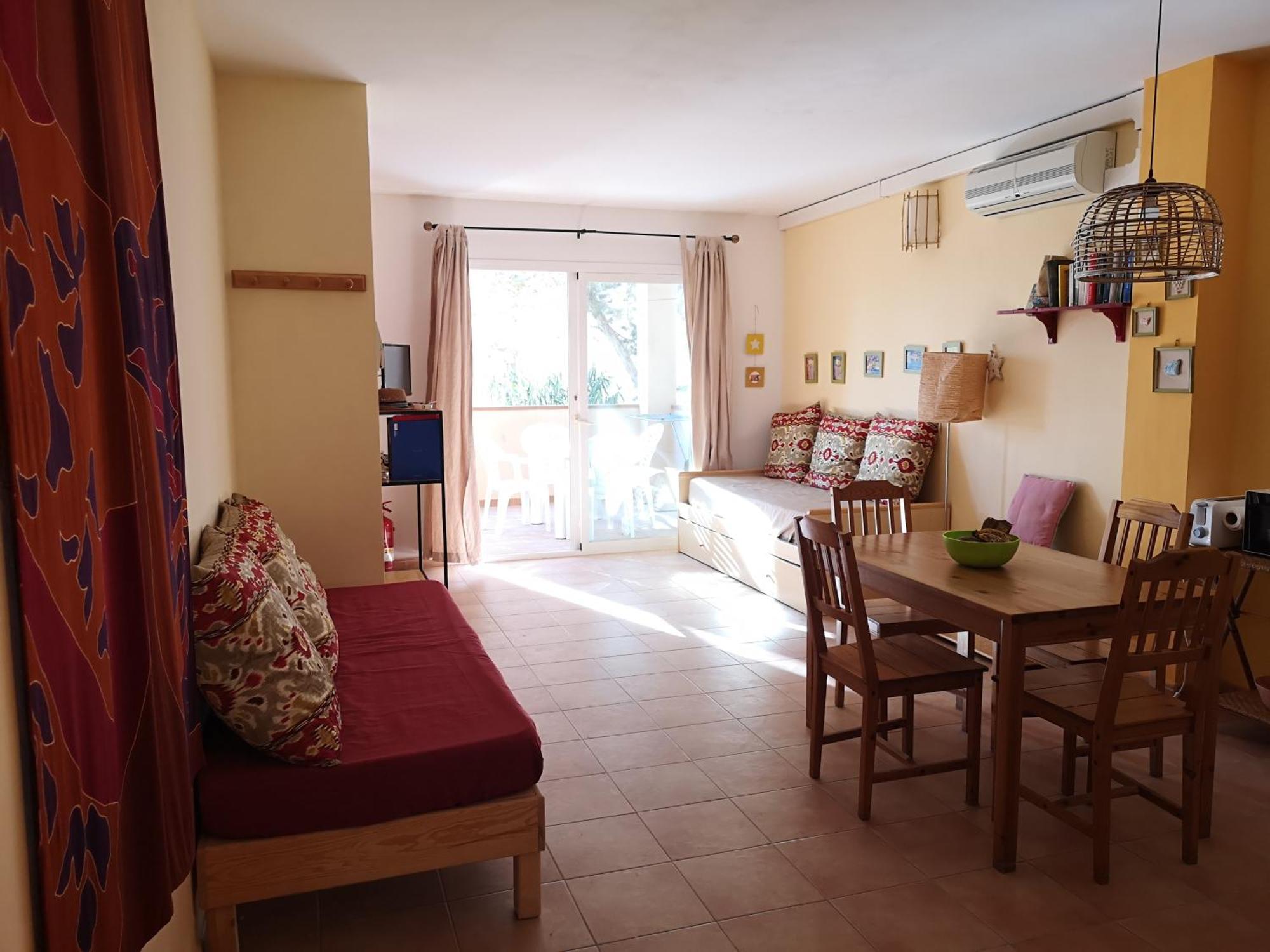 דירות אס פוחולס Casa Amarilla מראה חיצוני תמונה